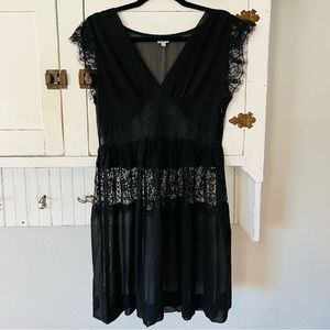 Marchesa Black Lace Dress Cap Sleeve Pearl Georgina Chapman 12